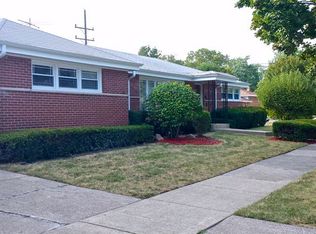 9150 Kilbourn Ave, Skokie, IL