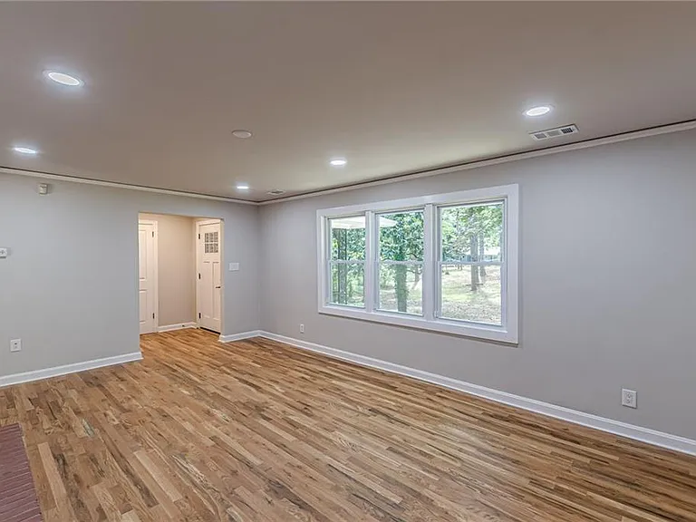 1624 Dodson Dr SW — Photo 8