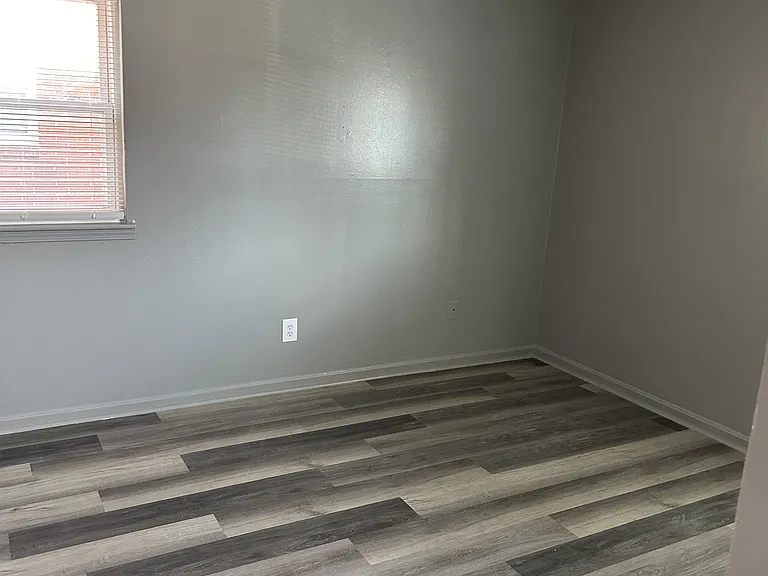 3009 Mid Dale Ln #4 — Photo 1