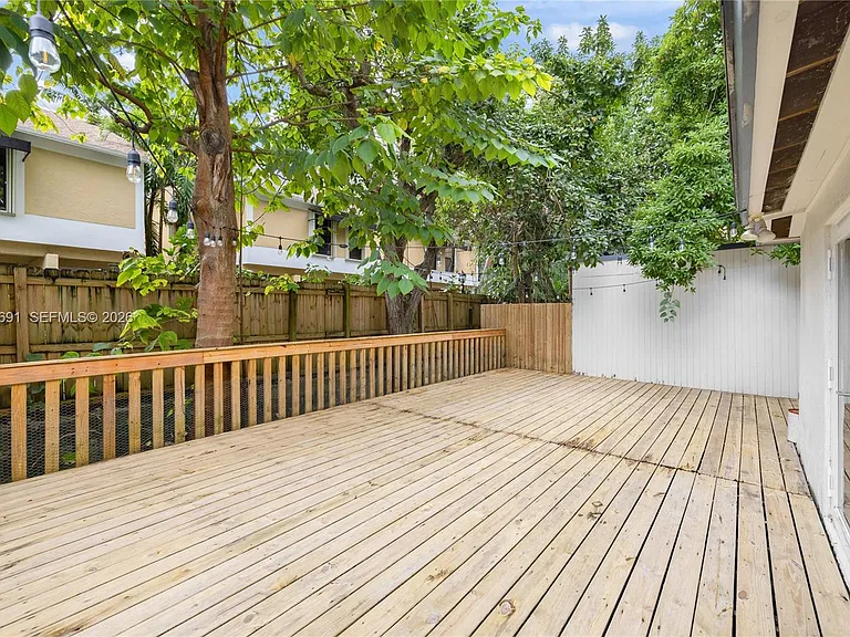 3056 Shipping Ave #2 — Photo 21