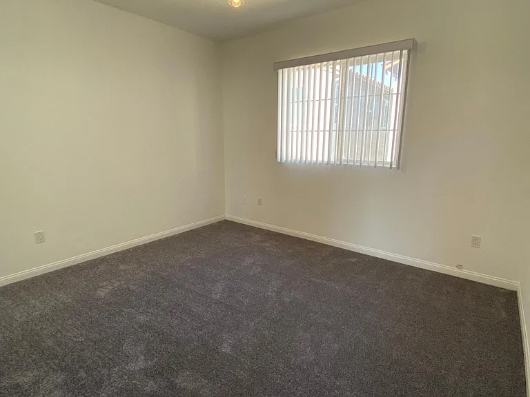 9731 Vesper Ave #9 — Photo 24