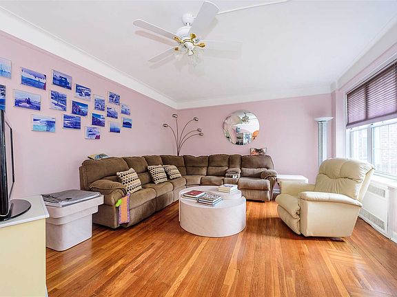 4th image of 819 Broadway APT 2D