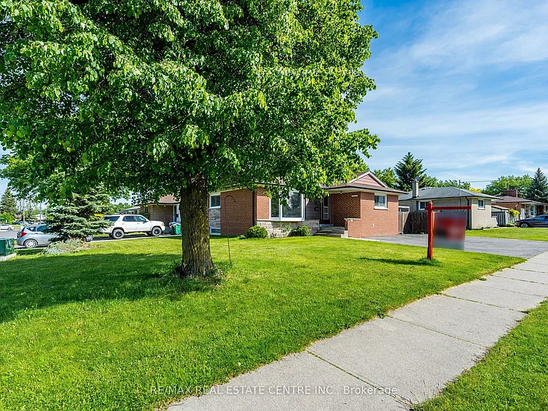2 Milner Rd #BASEMENT — Photo 3