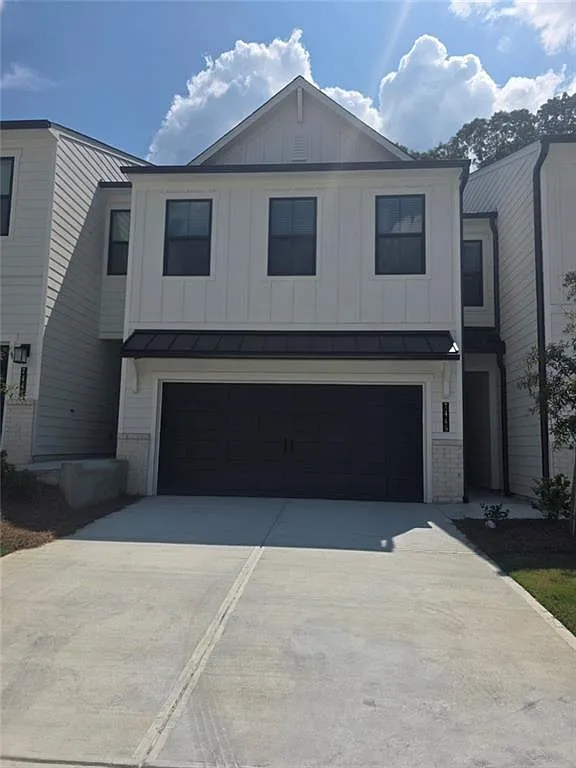 3 bed, 2.5 bath, 1855 sqft, $2,150 — Photo 1