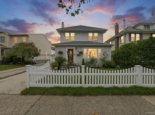 32 Franklin Avenue, Lynbrook, NY 11563