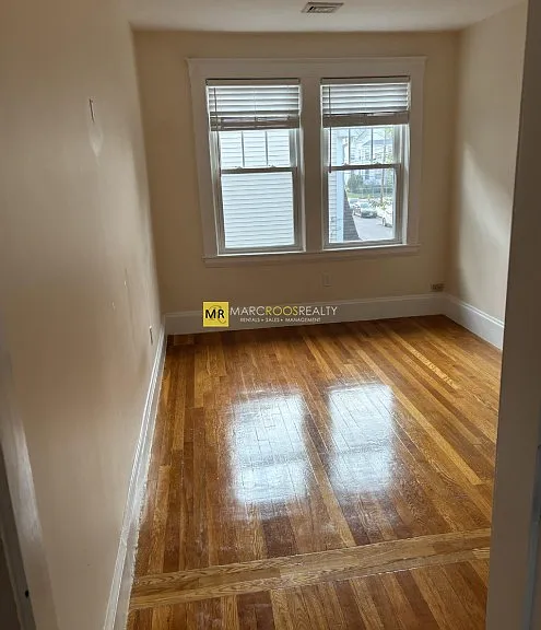 Brown St — Photo 16