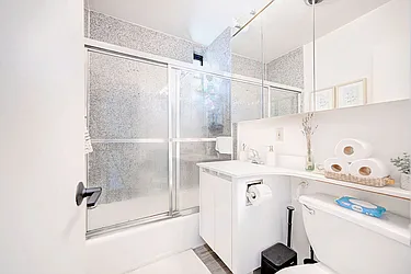 Rented by Urbane Brokerage