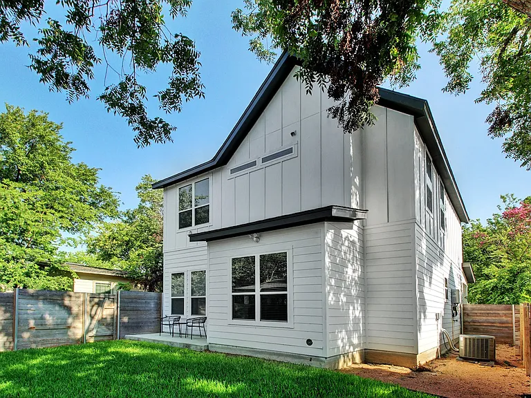 413 W Odell St #1 — Photo 36