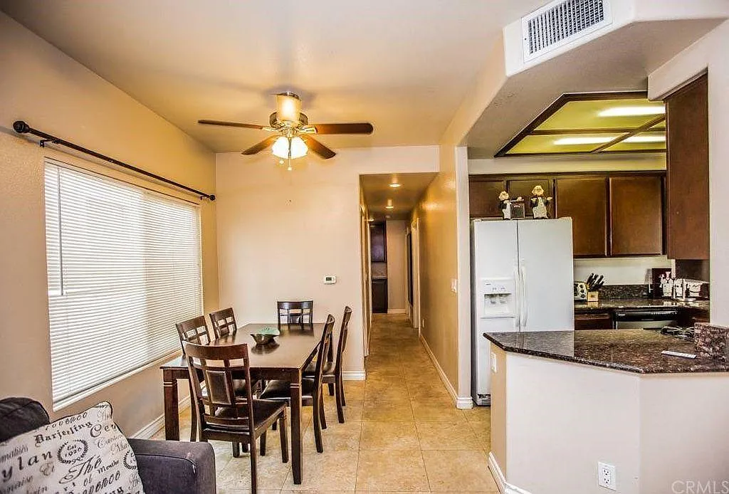3 bed, 1400 sqft, $6,500 — Photo 3