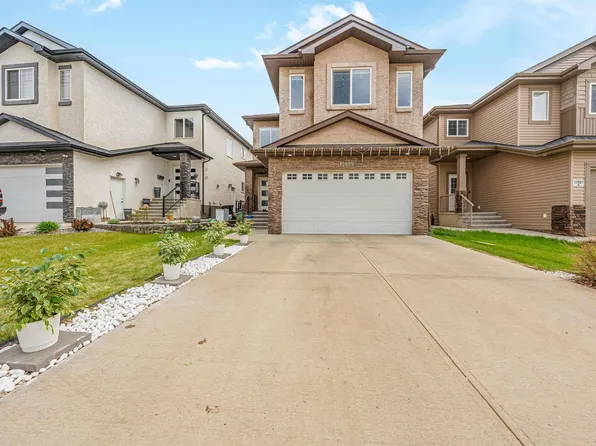 17009 62nd St NW, Edmonton, AB T5Y 2V9