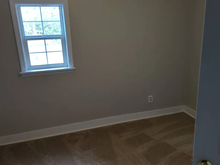 645 Rutherford Ave — Photo 15
