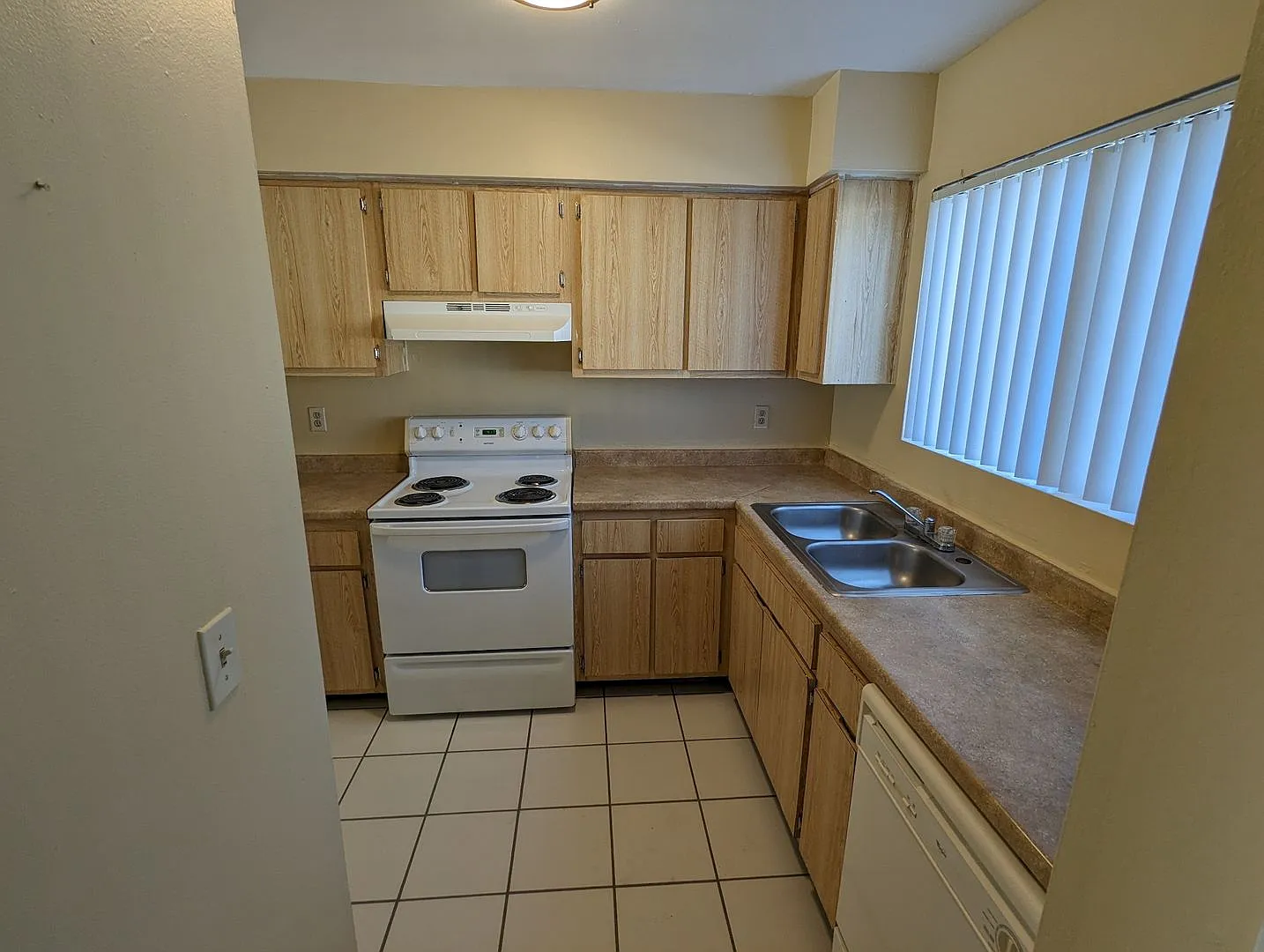 Spacious 2 Bed 2 Bath Apartment For Rent In Orlando, Fl Near Ucf — Photo 4