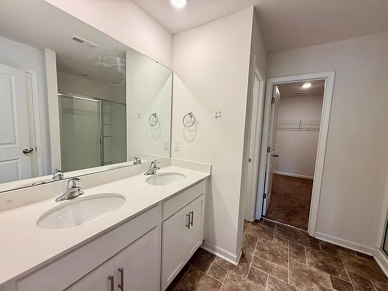 13023 Newburgh Green Dr — Photo 29