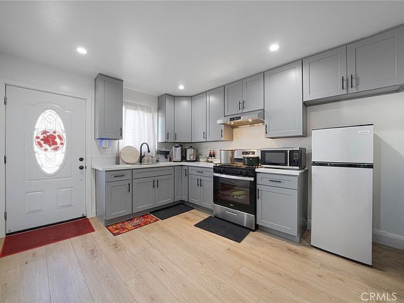 5th image of 501 W Marshall St