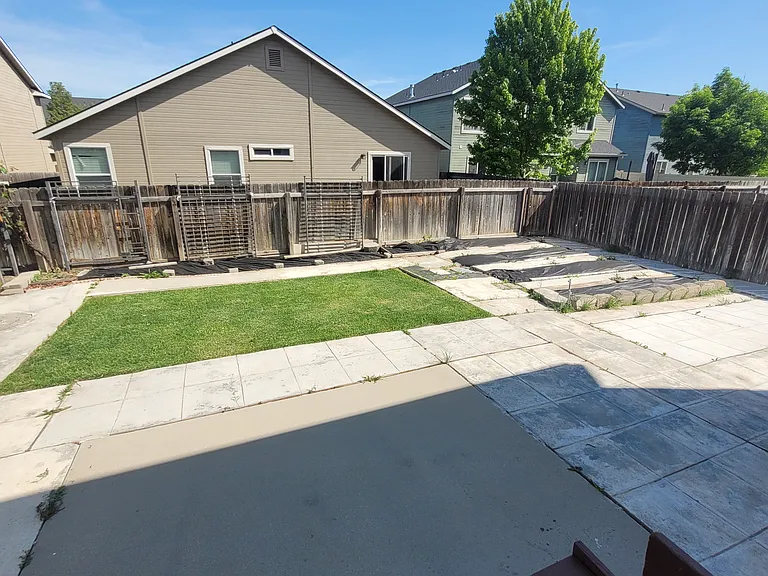 2556 E Copper Point — Photo 21