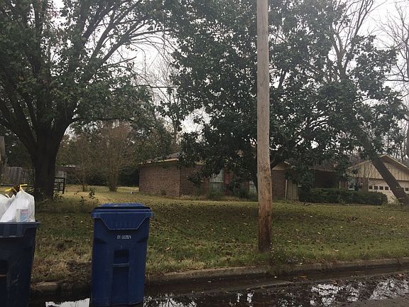 2nd image of 1215 Miller Dr