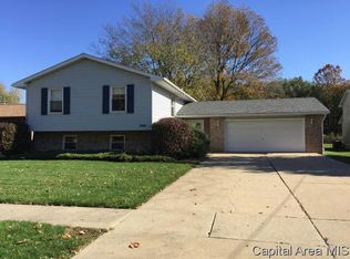 2844 Piper Rd, Springfield, IL 62707