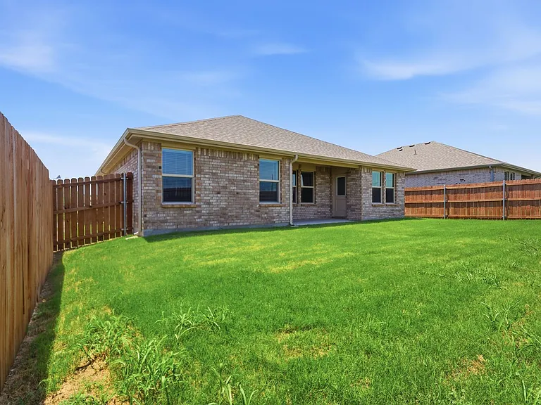 564 Mash Ln — Photo 25