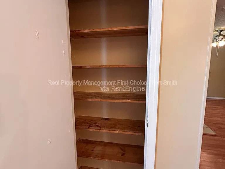 3305 Grinnell Ave — Photo 5