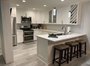 2410 Altisma Way APT D, Carlsbad, CA 92009