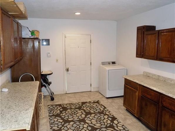 33 Redstone St #B, Republic, PA 15475