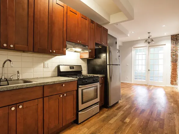 213 Wyckoff Avenue image 1 of 7