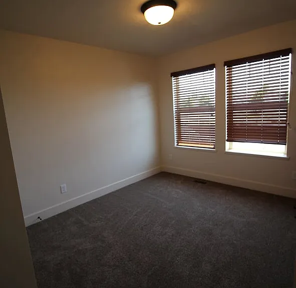 551 W 1400 N #101 — Photo 9
