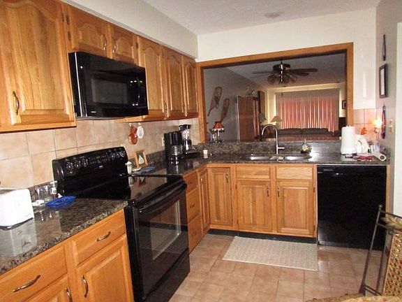 2nd image of 18 W Terrace Ave APT 2