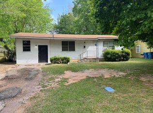 703 W Meredith St, Marshall, TX 75670