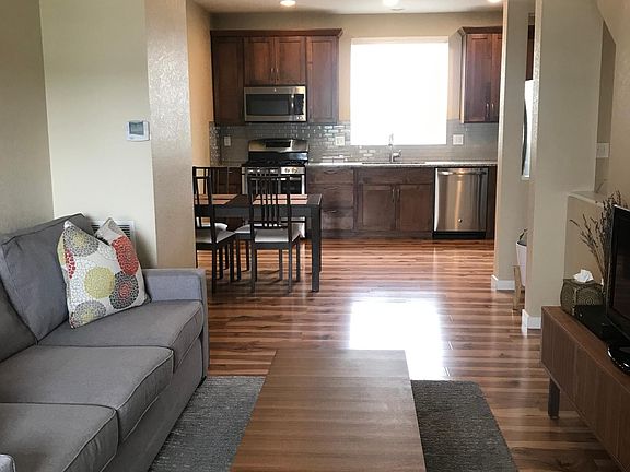 5th image of 4944 N Valentia Ct
