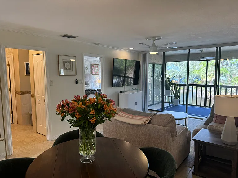 1800 Mariner Dr #6 — Photo 24