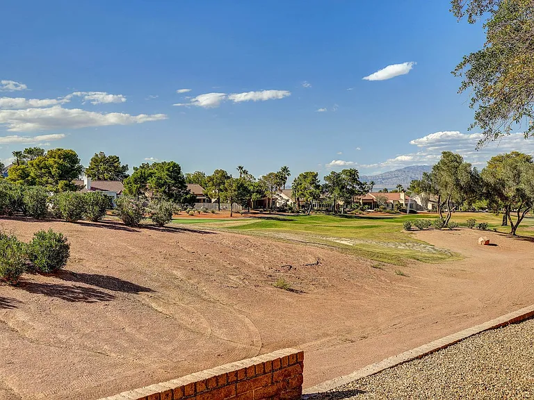 2501 Showcase Dr — Photo 33