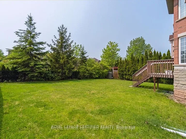 2523 Highmount Cres — Photo 38