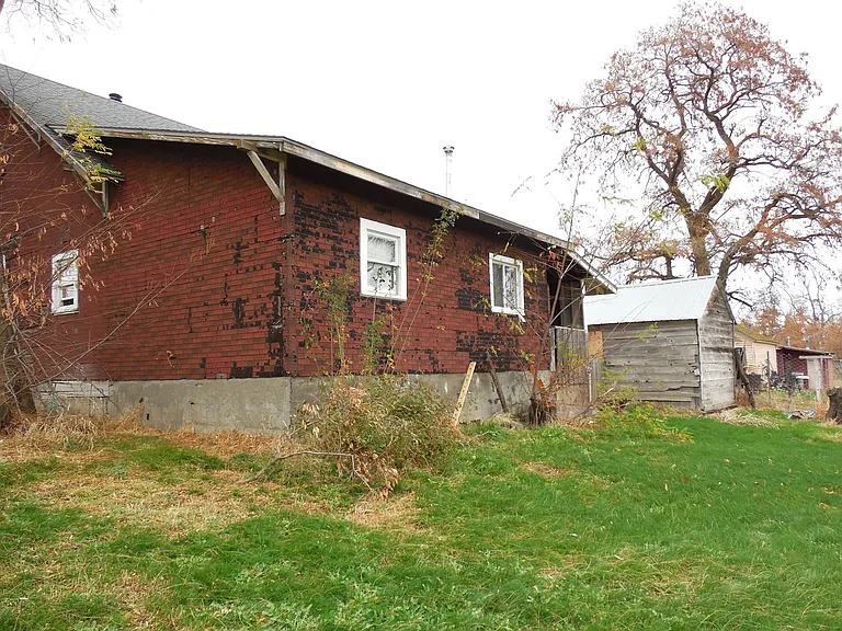 603 S Water St — Photo 3