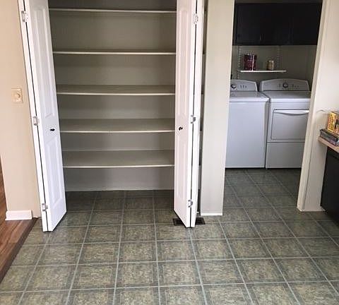 5th image of 12111 Heather Dr