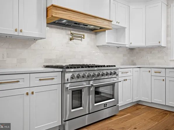 386 Route 130, Logan Township, NJ 08085