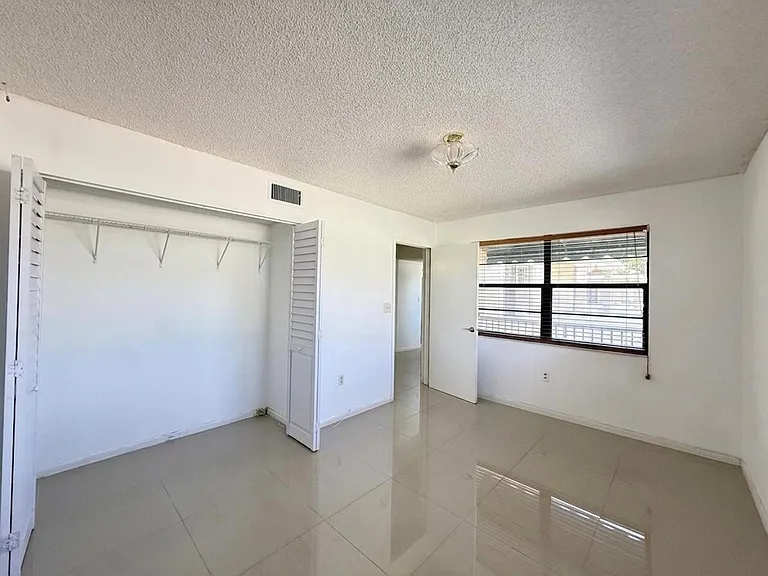 6654 Villa Sonrisa Dr #421 — Photo 14
