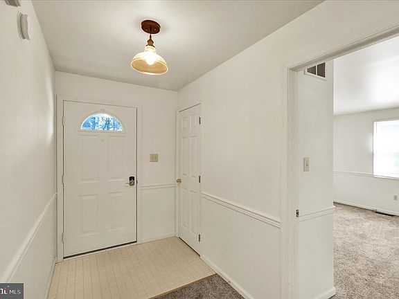 3rd image of 603 Maplewood Ave