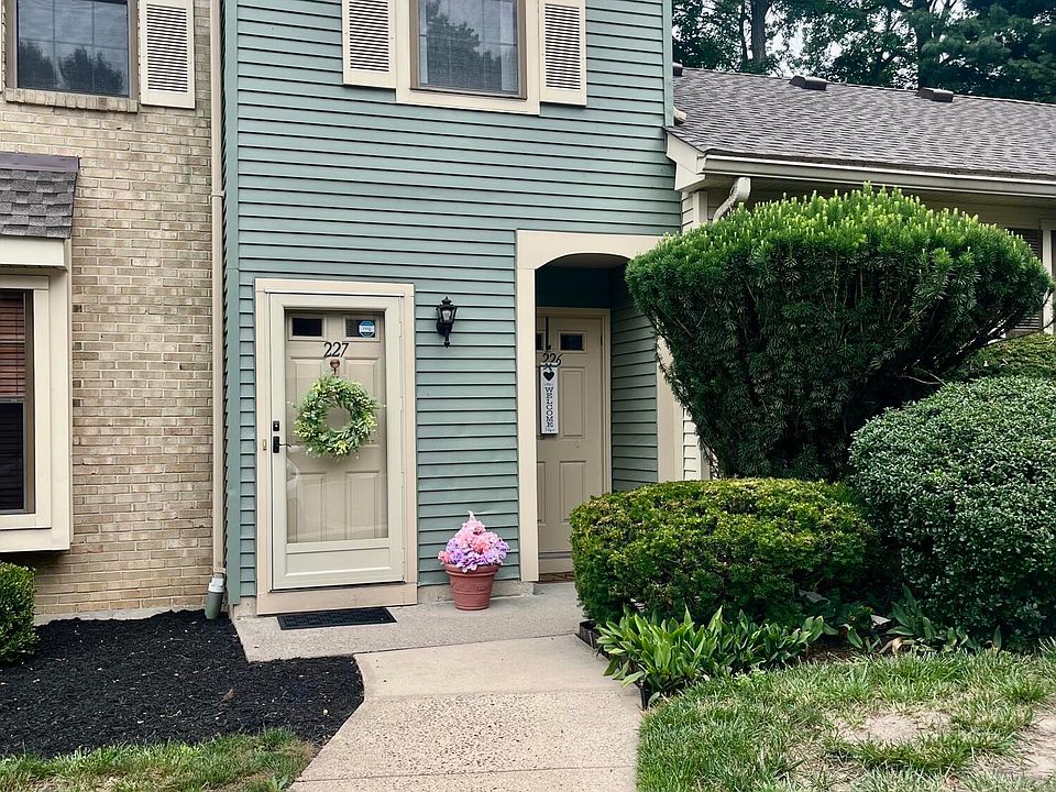 1st image of 226 Perth Hill Court