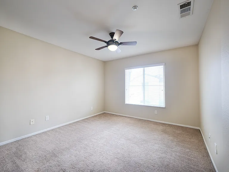 415 Almond Rd — Photo 13