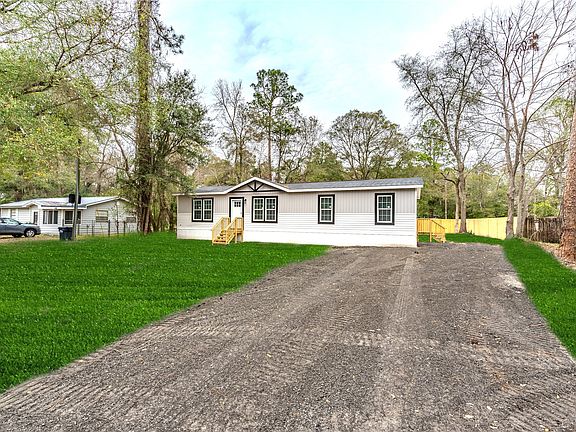 3rd image of 541746 Lem Turner Rd