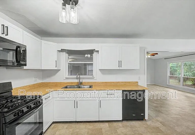3712 Oakland Ct — Photo 11