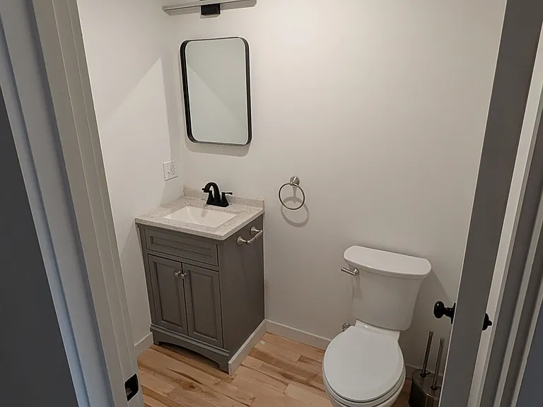 11 Commercial St #401 — Photo 9