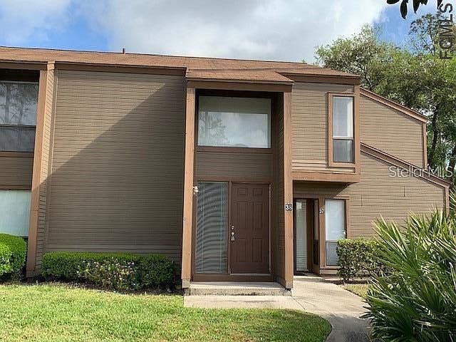 1st image of 38 Hembury Ln #38