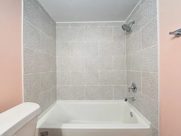22081 River Oaks Dr #B8 — Photo 12