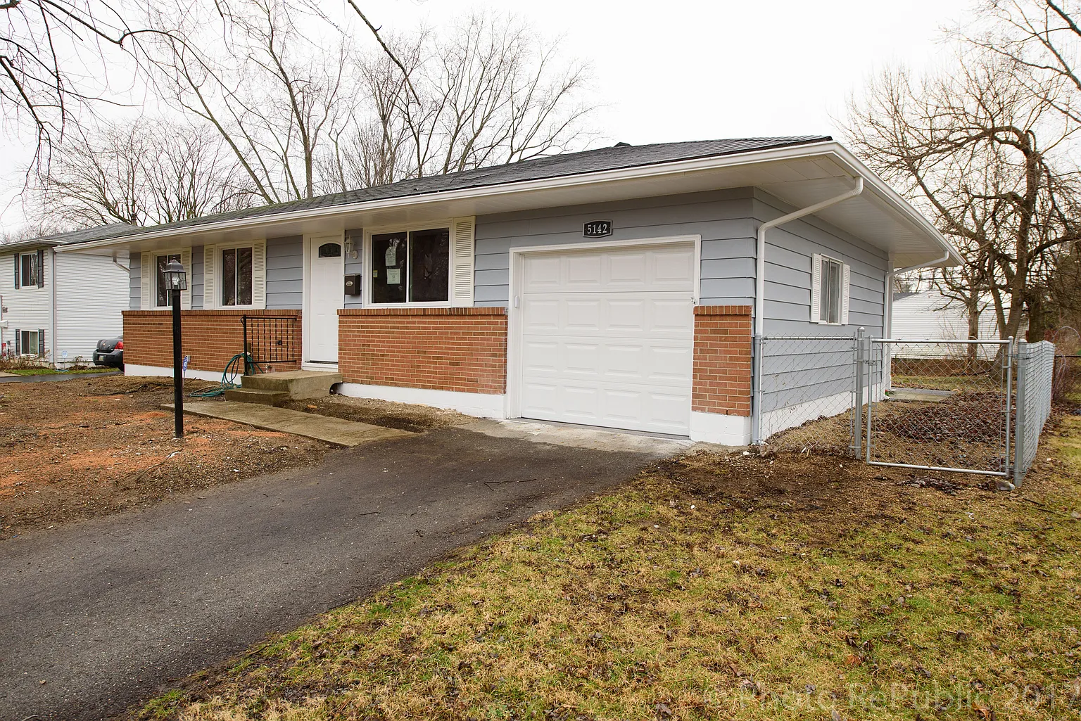5142 Rutledge Dr N photo 1