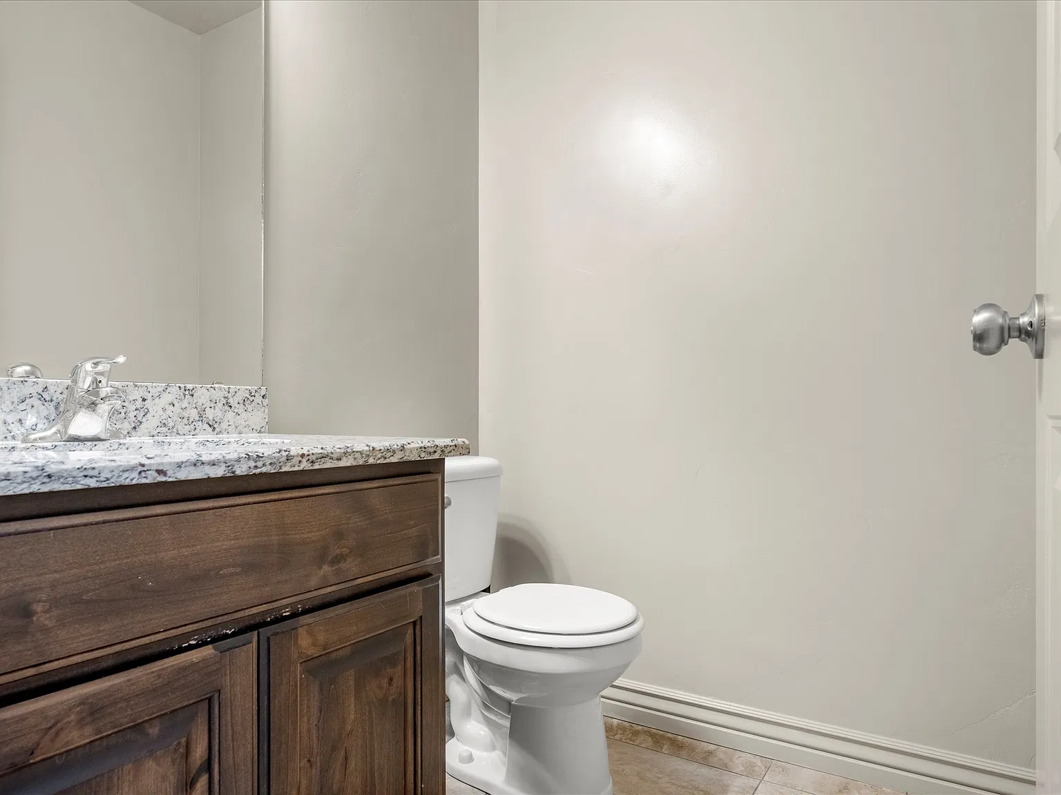 3 bed, 2.5 bath, 1341 sqft, $1,800 — Photo 2