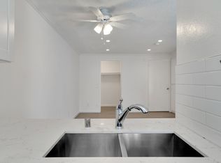 Orange Apartments, Los Angeles, CA 90038