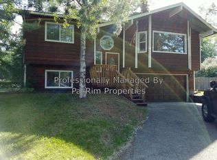 10333 Le Doux Ln, Eagle River, AK 99577