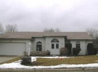 1233 E Marigold Dr, Bloomington, IN 47401
